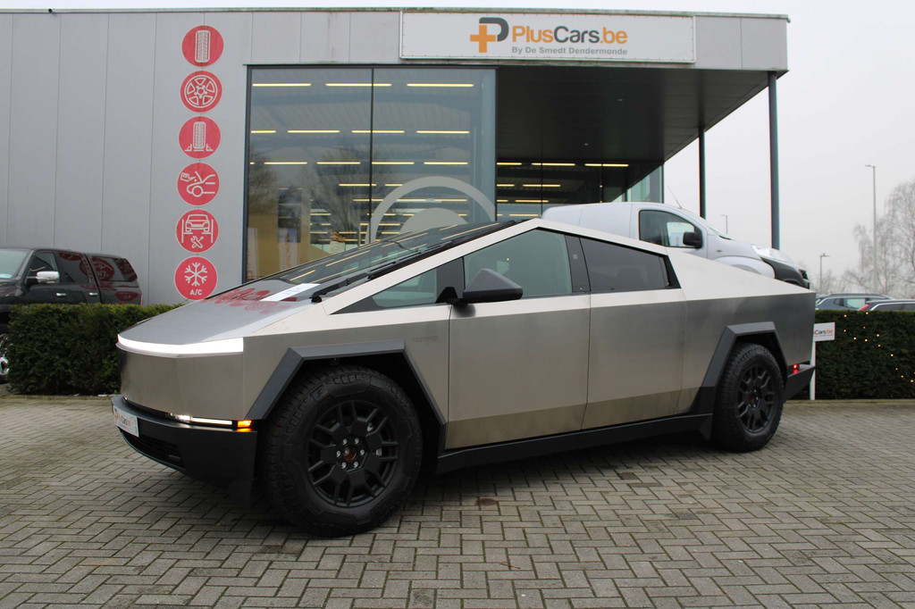 Tesla Cybertruck Uniek | Foundation | BTW Wagen | 1.400 km | Nieuw staat | Direct beschikbaar