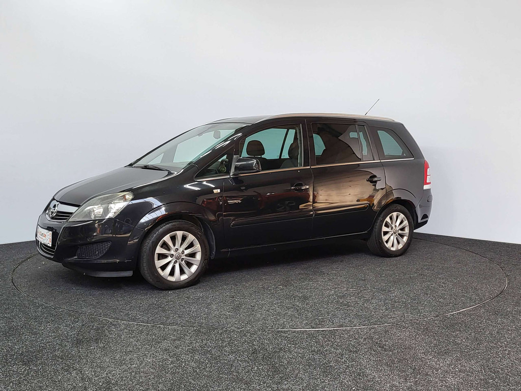 Opel Zafira Benzine | Handgeschakeld | 2014 | 174.132 km | Navi | Radio | Airco | PDC